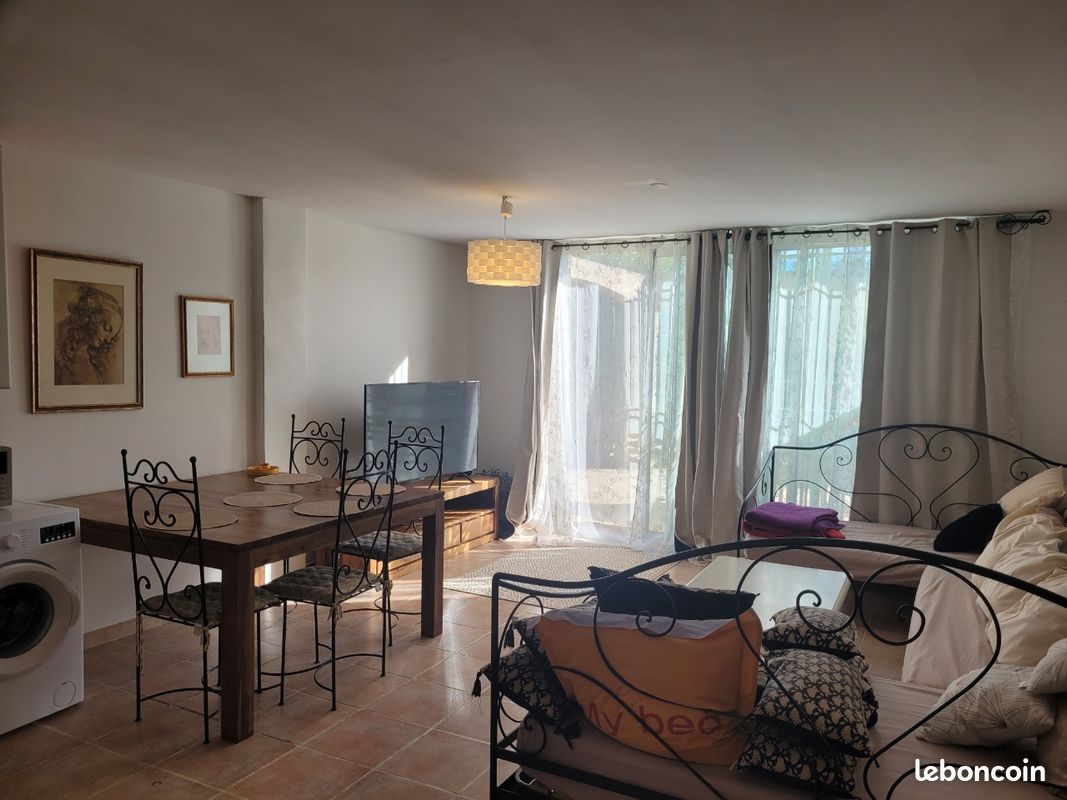 Appartement 2 pièces 65 m² · à Fontvieille · 65 m² · 880 €/mois