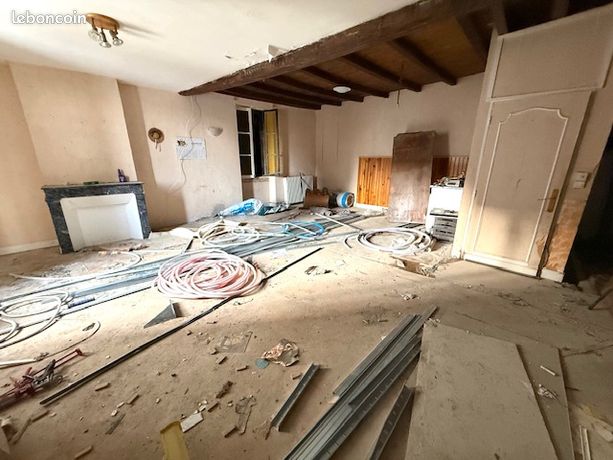 Immeuble 270 m² Saint Aulaye-Puymangou