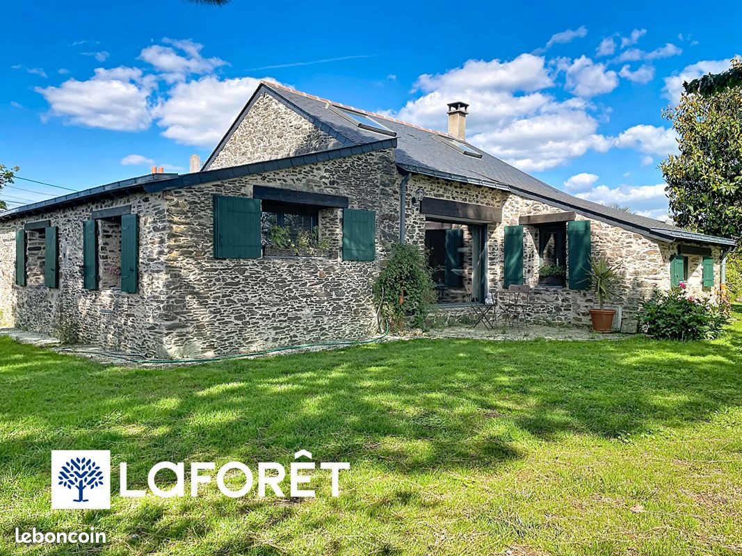 Maison 8 pièces 215 m² · à Les Touches · 215 m² · 653 000 €