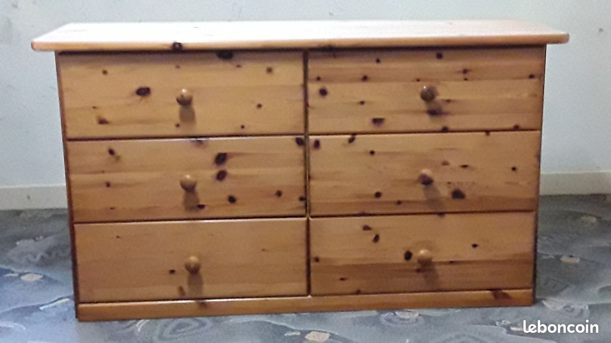 Commode basse en pin massif (image 1)