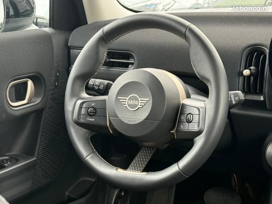 Mini Cooper F65 156 ch DKG7 C Classic (image 2)