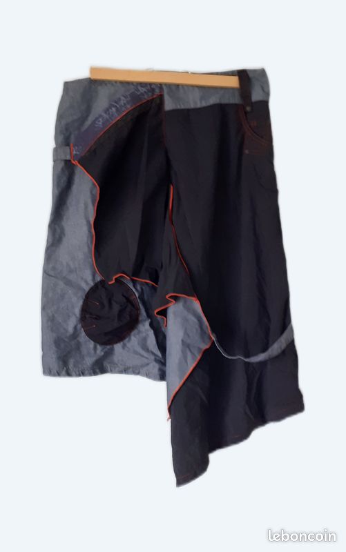 Jupe noire la mode est à vous T42 (image 1)