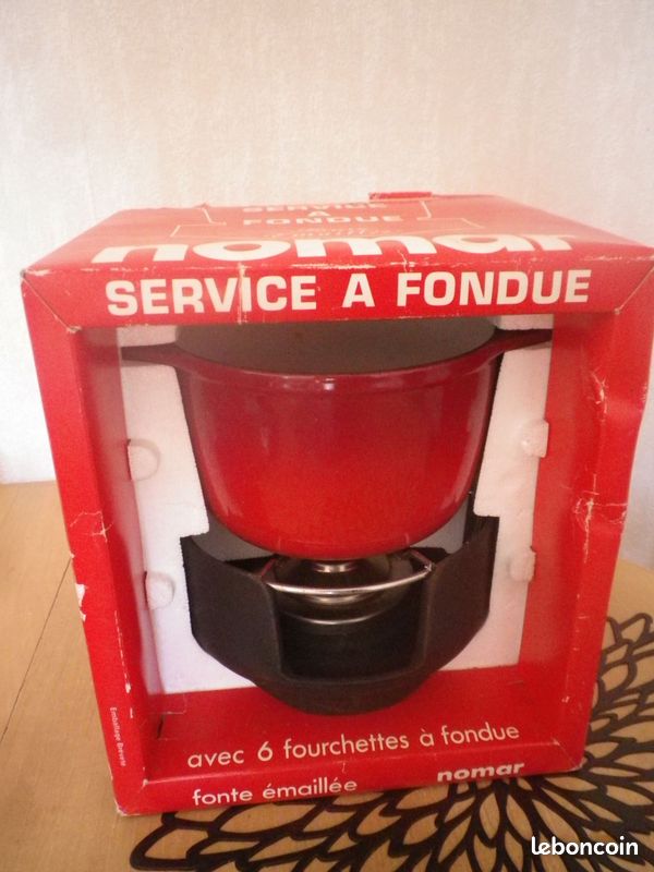 Service à fondue en fonte émaillée Nomar Group (staub Service à fondue en fonte émaillée Nomar Group (staub