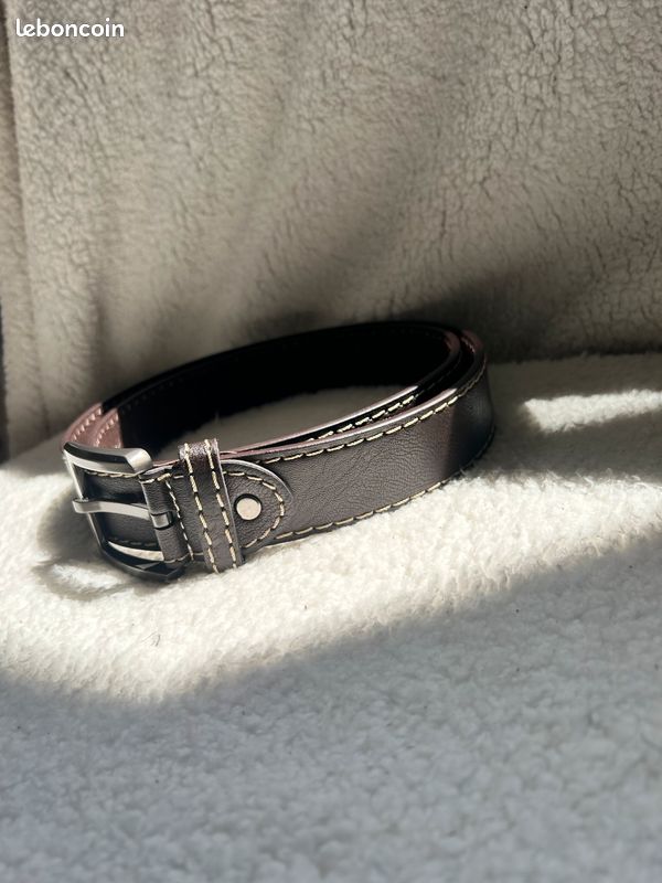 Ceinture en cuir marron liseré blanc taille 115 cm (image 3)