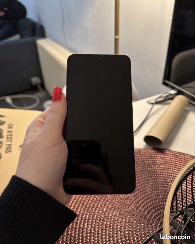 Samsung galaxie s22 128Go noir (image 2)