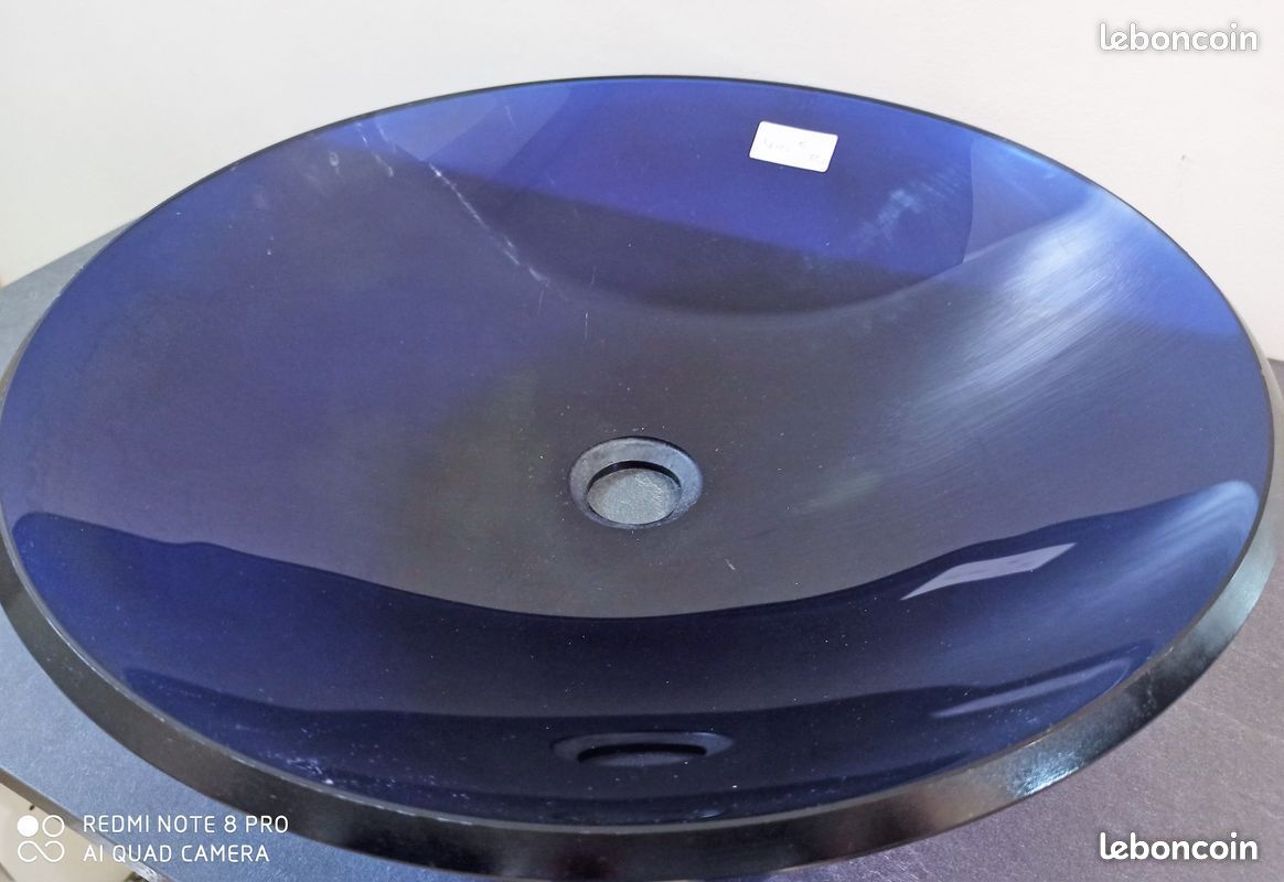 Vasque à poser haut de gamme en verre bleu neuve (image 1)