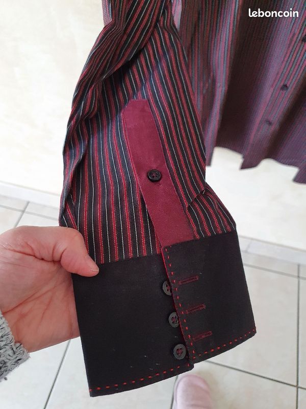 Chemise homme noire et rouge Armand Thiery XL (image 4)