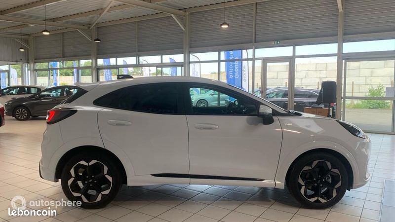 Ford Puma 1.0 EcoBoost Hybrid 125ch ST-Line X S&S Powershift (image 4)