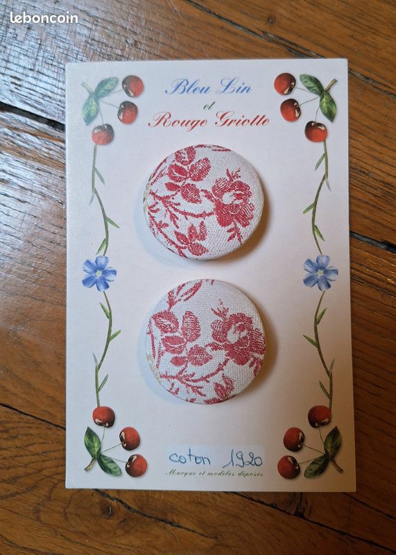 Paire de boutons en coton 1920 - mercerie (image 1)