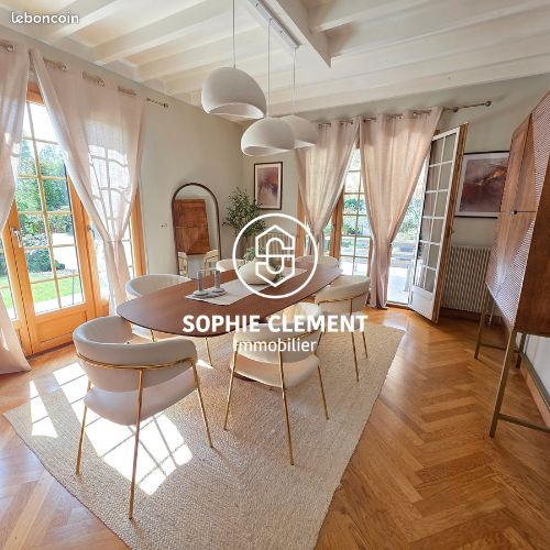 Maison 7 pièces 185 m² · à Lachapelle-aux-Pots · 185 m² · 420 000 €