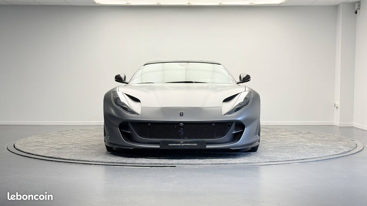 FERRARI 812 Superfast 6.5 V12 800ch (image 2)