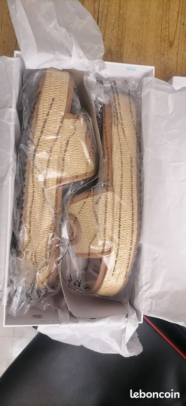 Sandales guess taille 40 (image 2)