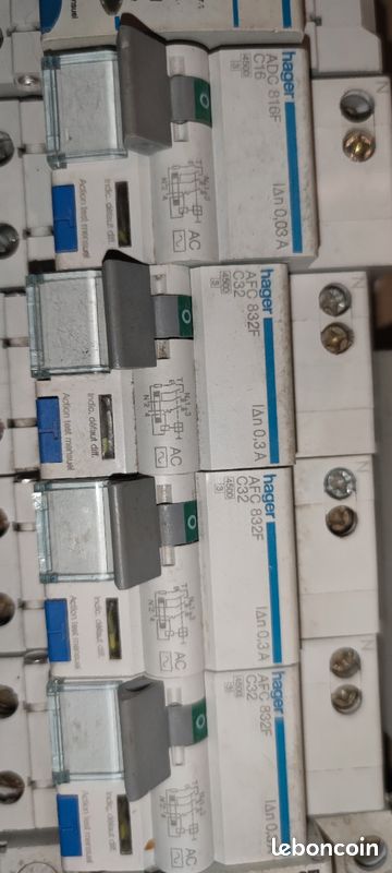 Disjoncteur différentiel 16a 300ma (image 2)