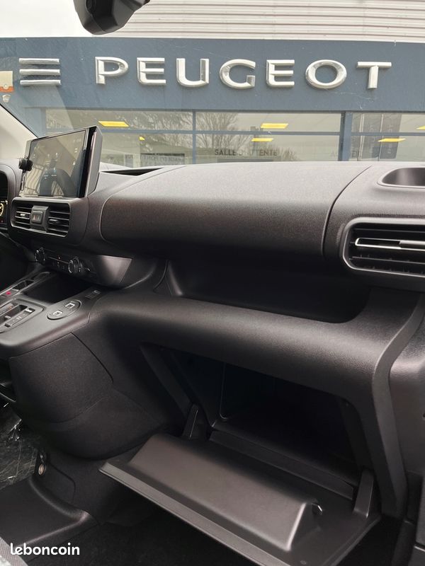 Citroen BERLINGO VAN M 650KG BLUEHDI 130CH S&S EAT8 PACK PREMIUM CONNECT (image 14)