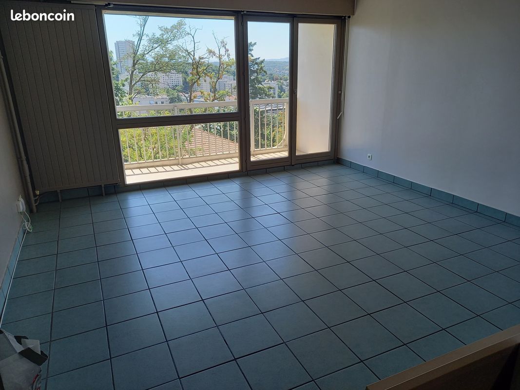 Appartement 3 pièces 78 m² · à Tassin-la-Demi-Lune · 78 m² · 1 260 €