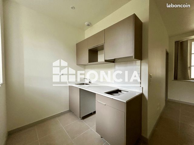 Appartement 1 pièce 28 m² · à Guingamp · 28 m² · 420 €