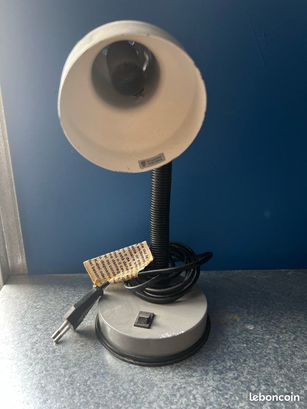 💡 Lampe de bureau vintage orientable (image 1)