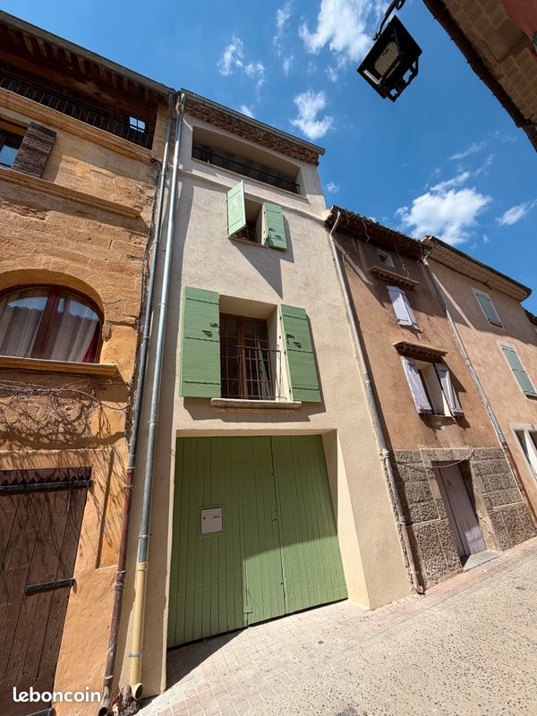 Maison 4 pièces 104 m² · à Jouques · 104 m² · 310 000 €