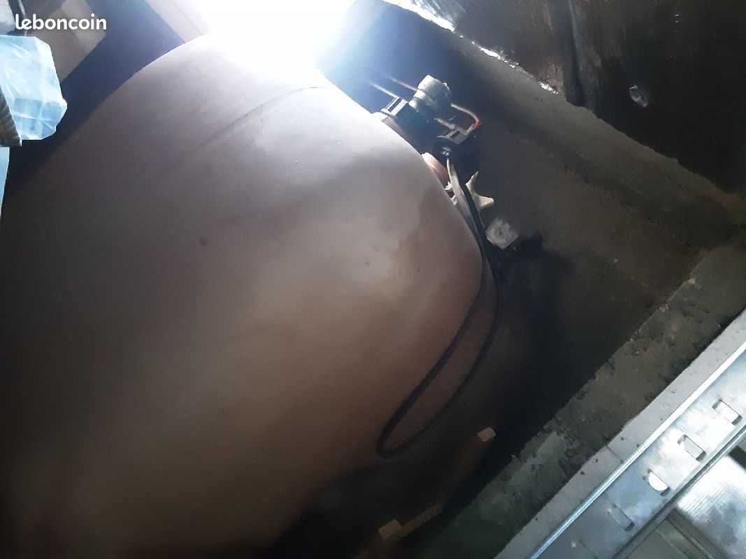 Cuve fuel (image 2)