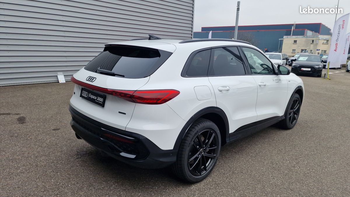 AUDI Q5 TDI 204 ch Hybride S tronic 7 Quattro S line (image 3)