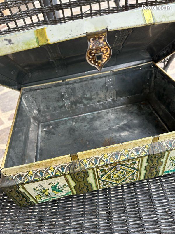 Grande boîte de rangement en métal esprit chevalier (image 4)