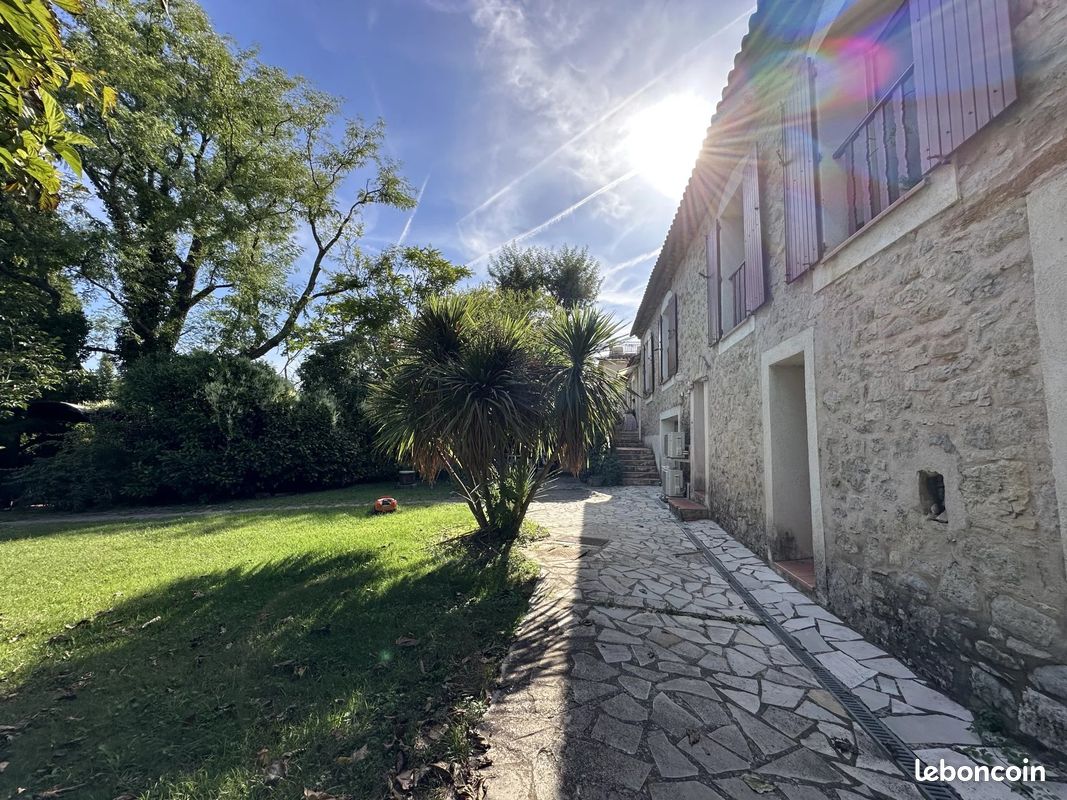Appartement 1 pièce 20 m² · à Rousset · 20 m² · 650 €/mois