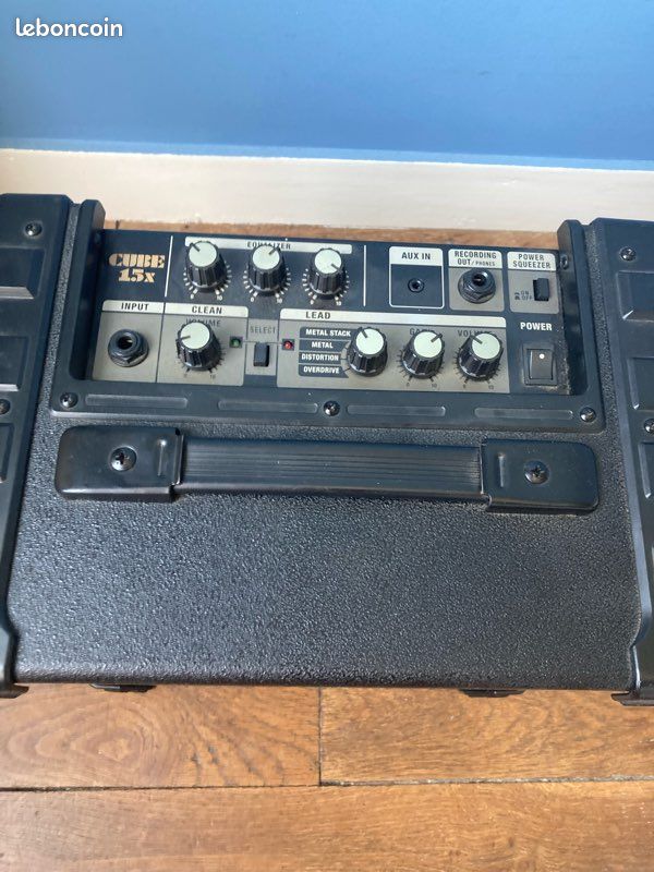 Ampli Roland Cube 15X pour guitare (image 2)