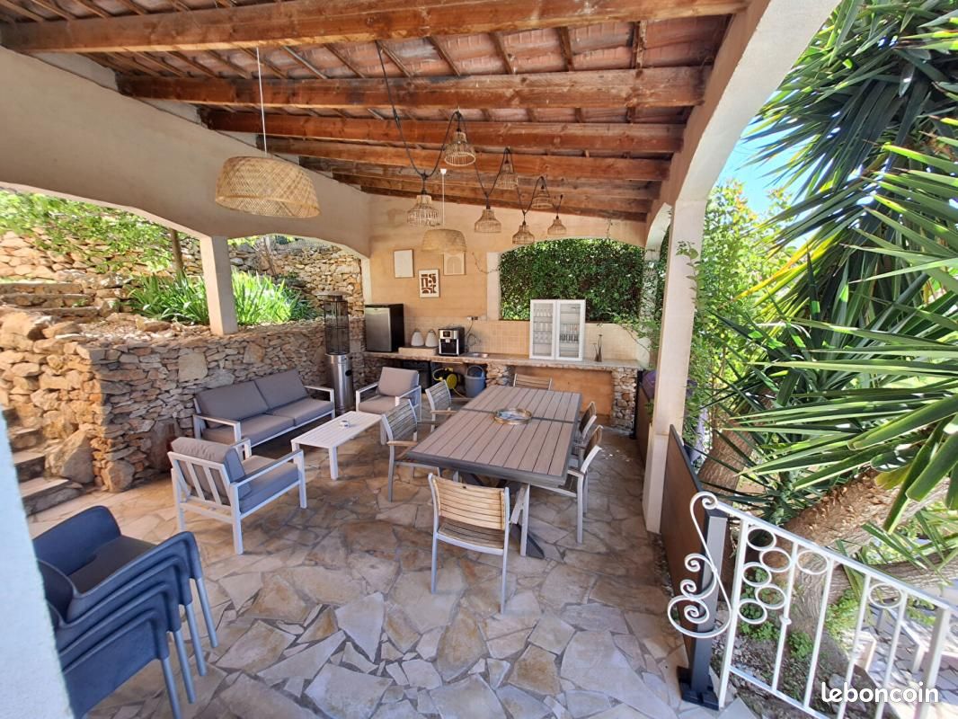 Maison 5 pièces 159 m² · à Marseille · 159 m² · 590 000 €