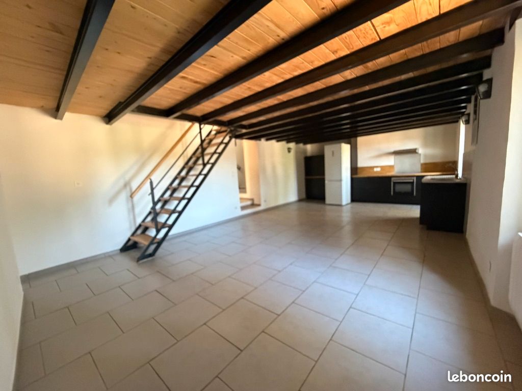 Appartement 3 pièces 76 m² · à Rognes · 76 m² · 815 €/mois