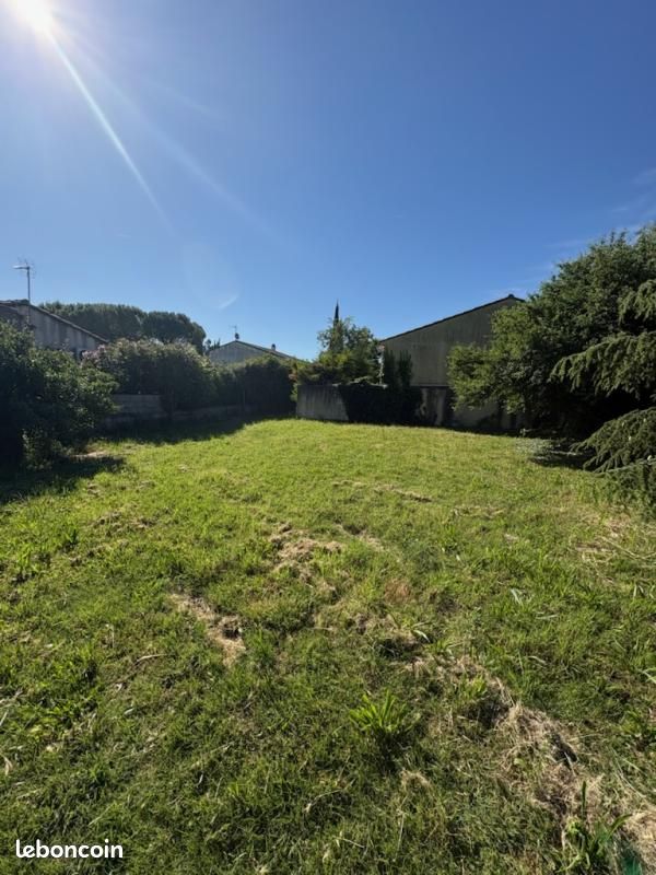 Terrain 383 m² Saint Saturnin Les Avignon · à Saint-Saturnin-lès-Avignon · 129 000 €