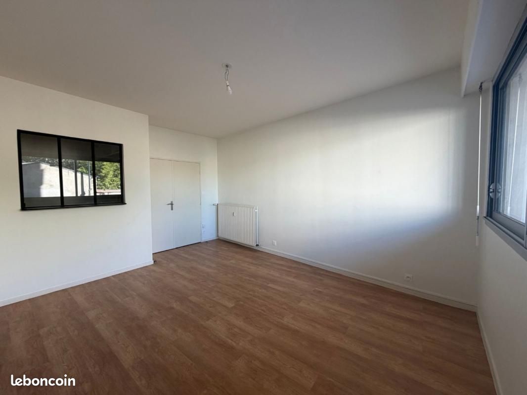 Appartement 1 pièce 29 m² · à Orléans · 29 m² · 517 €/mois