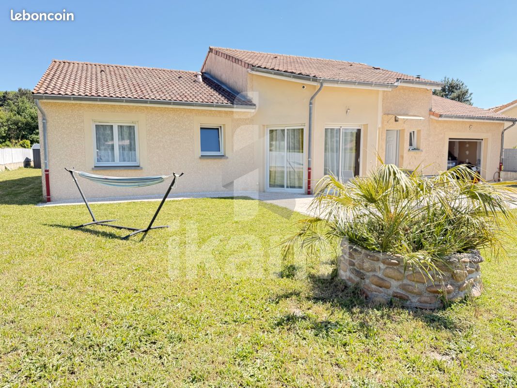 Maison 5 pièces 118 m² · à Châteauneuf-de-Galaure · 118 m² · 320 000 €