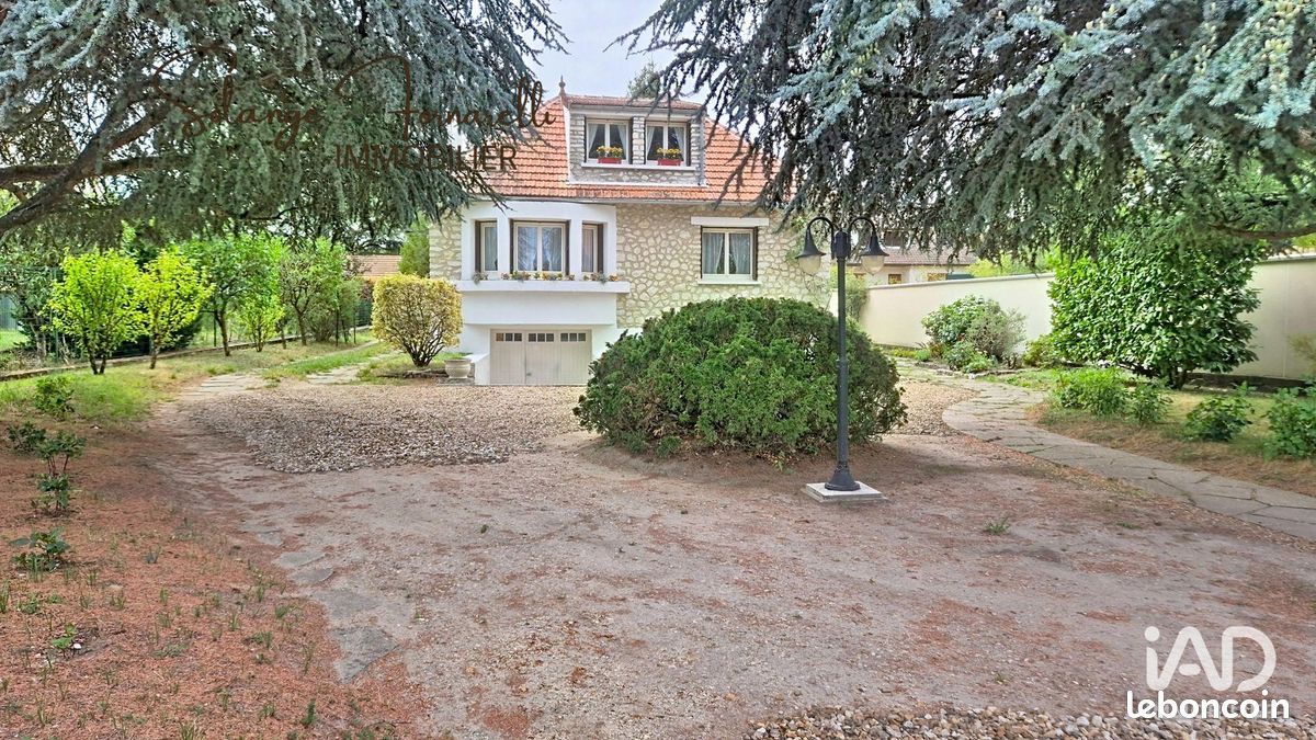 Maison 4 pièces 96 m² · à Oncy-sur-École · 96 m² · 325 000 €