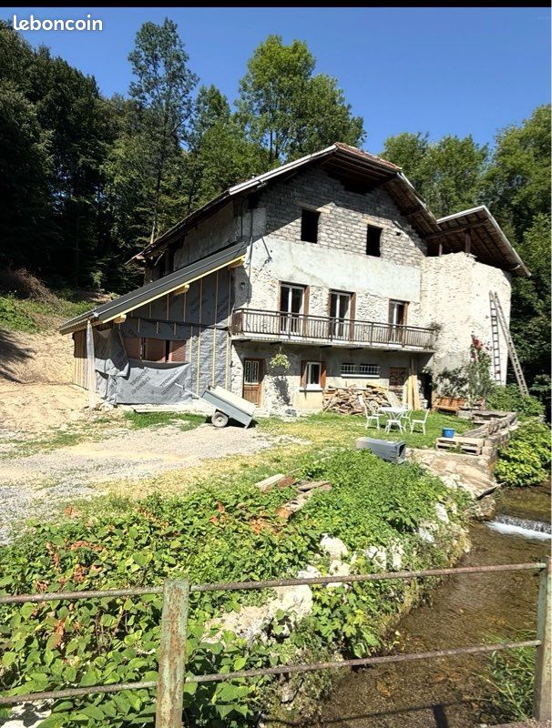 Maison 6 pièces 104 m² · à Gilly-sur-Isère · 104 m² · 270 000 €