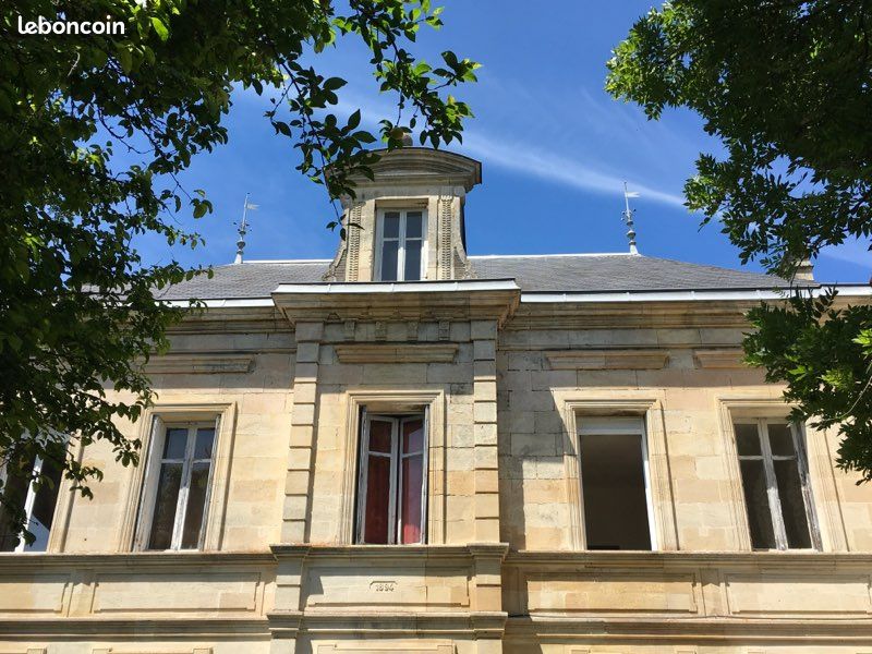 Maison 11 pièces 550 m² · à Cartelègue · 550 m² · 280 000 €