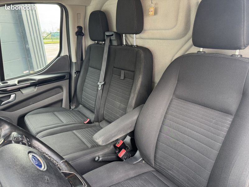 Ford TRANSIT CUSTOM FG 300 L1H1 2.0 ECOBLUE 170 S&S LIMITED BVA6 (image 22)