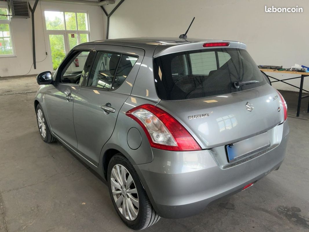 Suzuki Swift 1.2 Comfort (image 2)