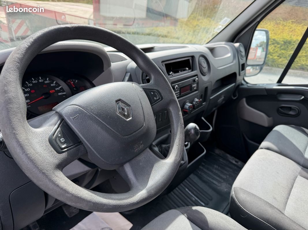 Renault Master caisse frigorifique porte latérale (image 4)