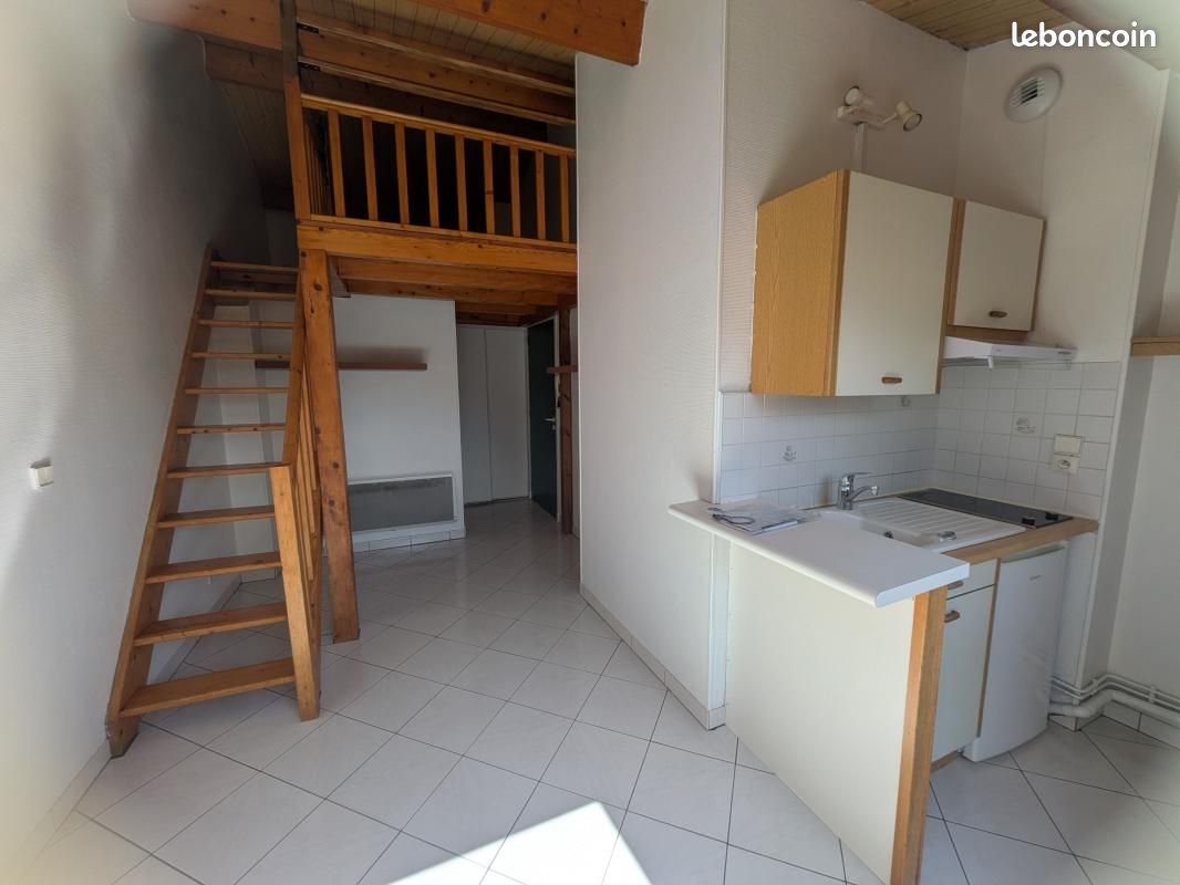 Appartement 1 pièce 15 m² · à La Rochelle · 15 m² · 481 €