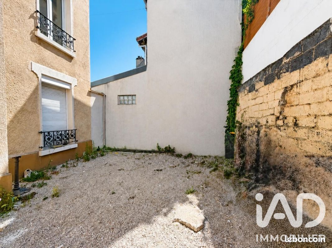 Appartement 2 pièces 27 m² · à Vitry-sur-Seine · 27 m² · 149 000 €