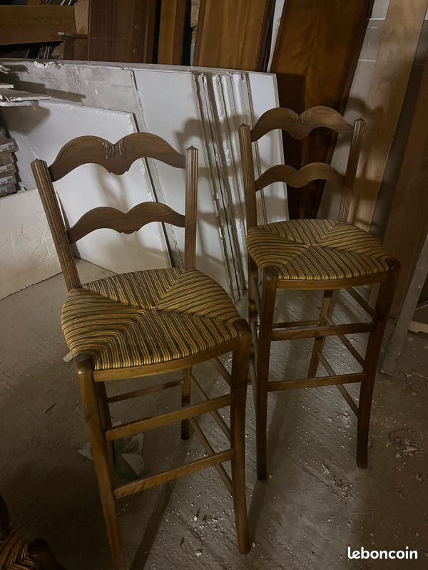 Chaises de bar et chaises basses (image 3)