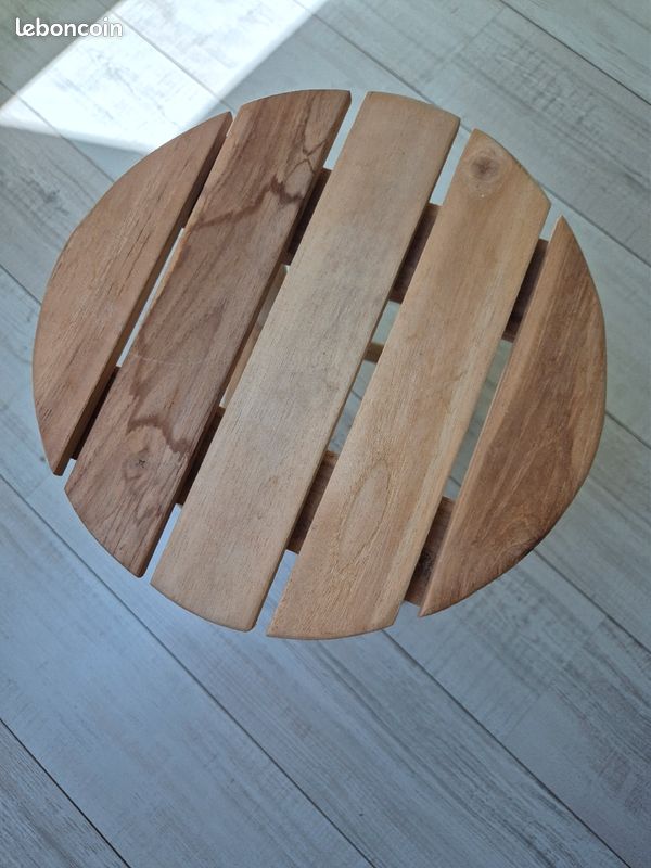 Tabouret en bois (image 2)
