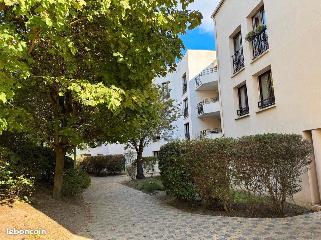 Appartement 1 pièce 25 m² · à Ermont · 25 m² · 800 €/mois