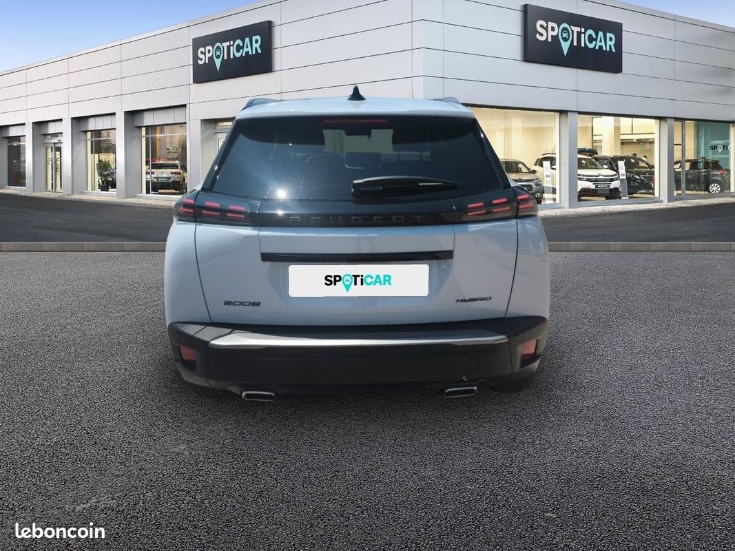 PEUGEOT 2008 Hybrid 145 e-DCS6 Allure (image 5)