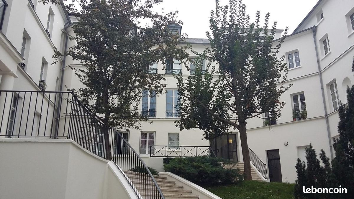 Appartement 4 pièces 85 m² · à Issy-les-Moulineaux · 85 m² · 2 359 €/mois