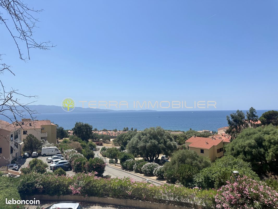 Appartement 2 pièces 54 m² · à Ajaccio · 54 m² · 890 €