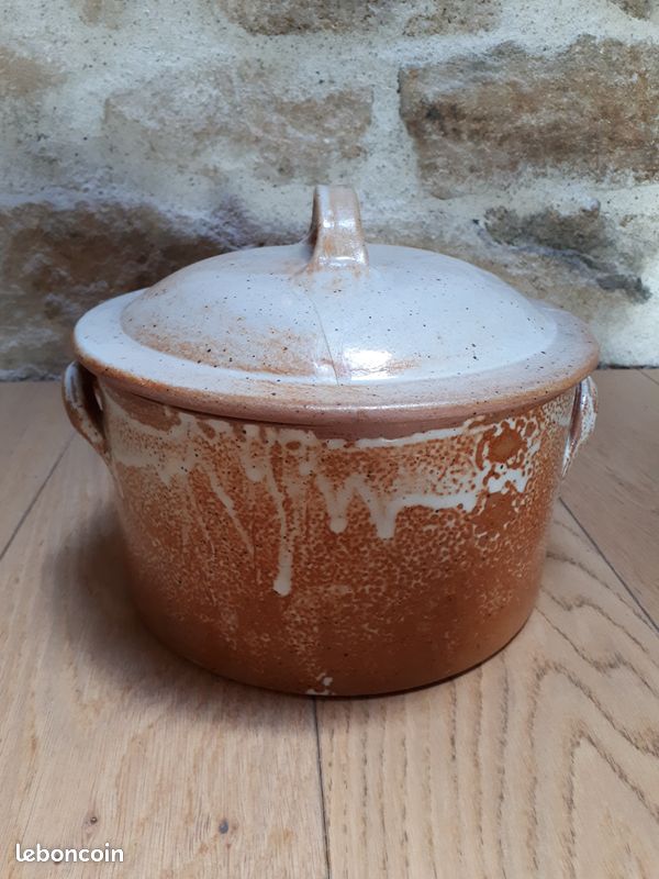 Marmite en grès (image 1)