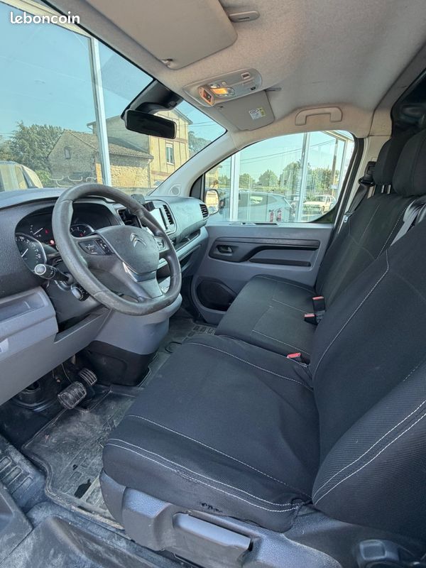 Citroën Jumpy 2.0 BlueHDi L2 177 cv/ Boîte auto/ Caméra de recul / Apple CarPlay / Régulateur de vitesse / Climatisation (image 18)