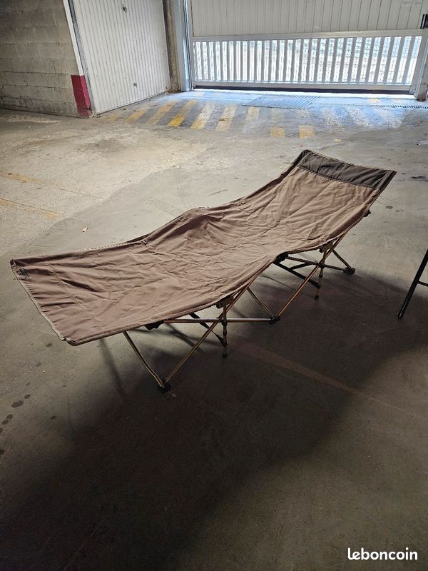 Lit de camp (image 1)