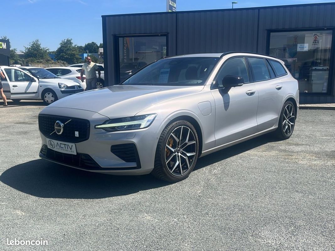 VOLVO V60 T8 awd 310+145 polestar engineered geartronic 8 (image 1)